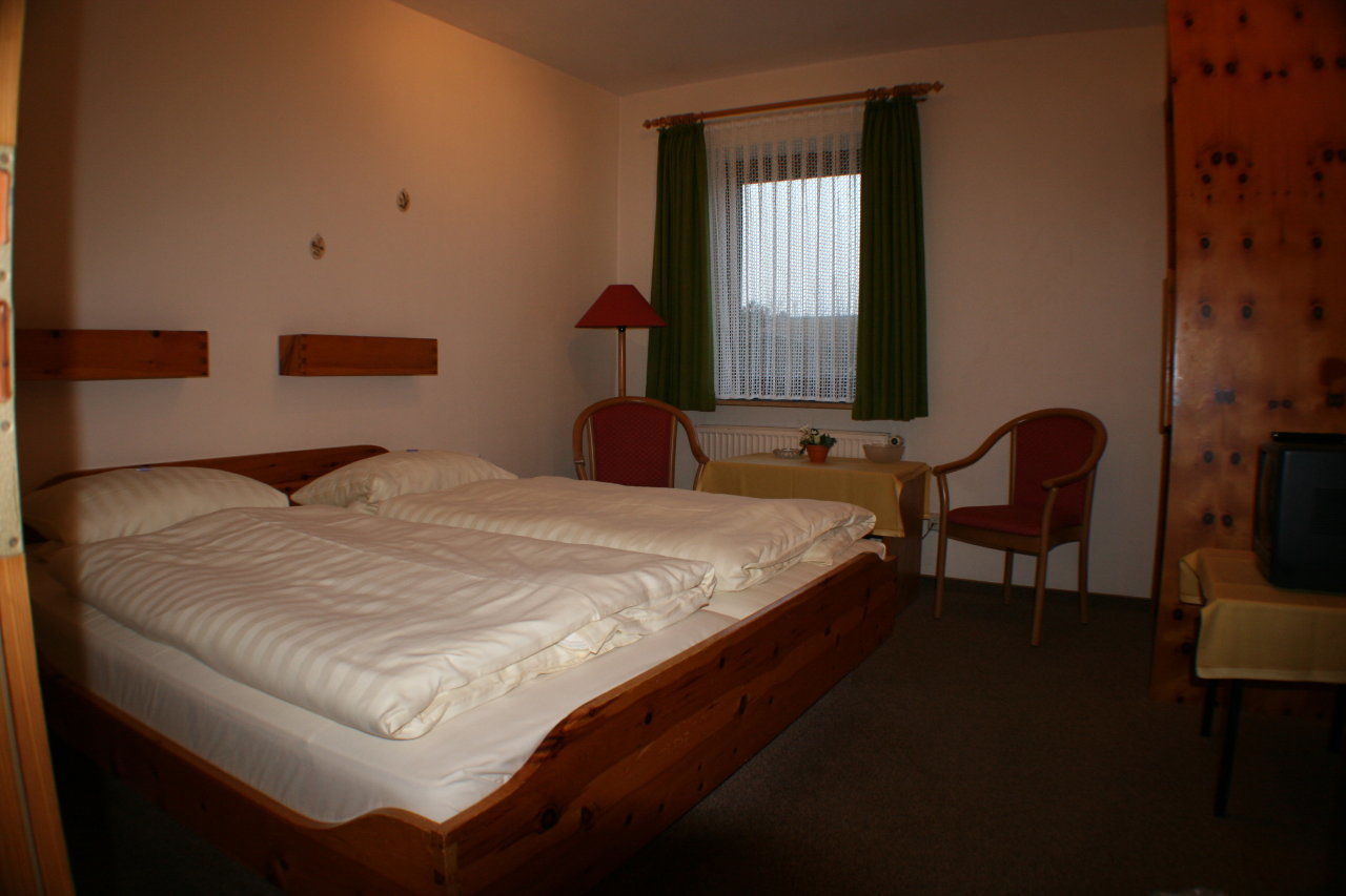 Hotel Garni Zur Post Utersum Habitación foto