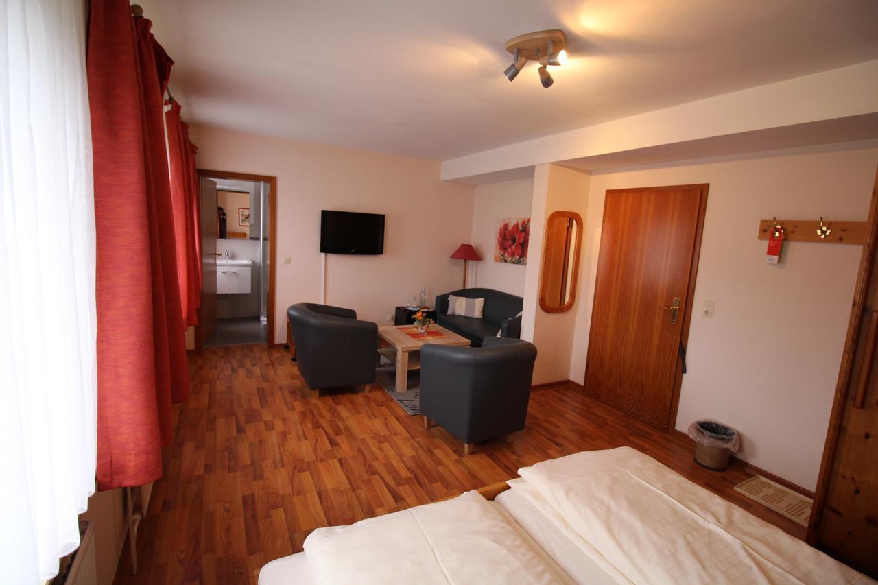 Hotel Garni Zur Post Utersum Exterior foto